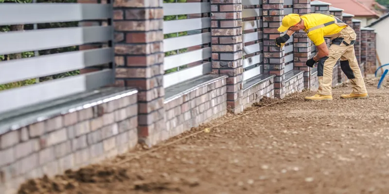 Boise fence worker