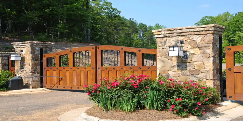 Boise fence gate